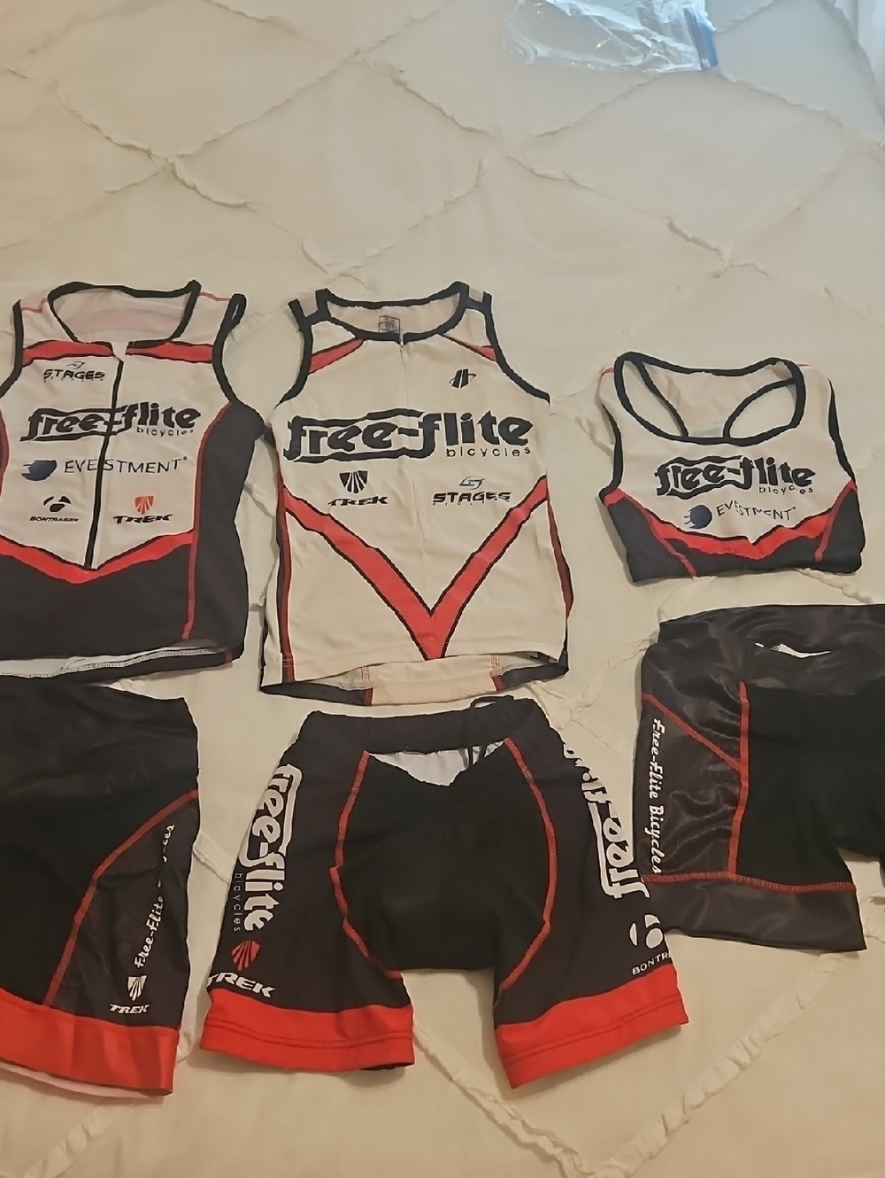 Free Flite Women’s Red Black Triathlon & Cycling Kits